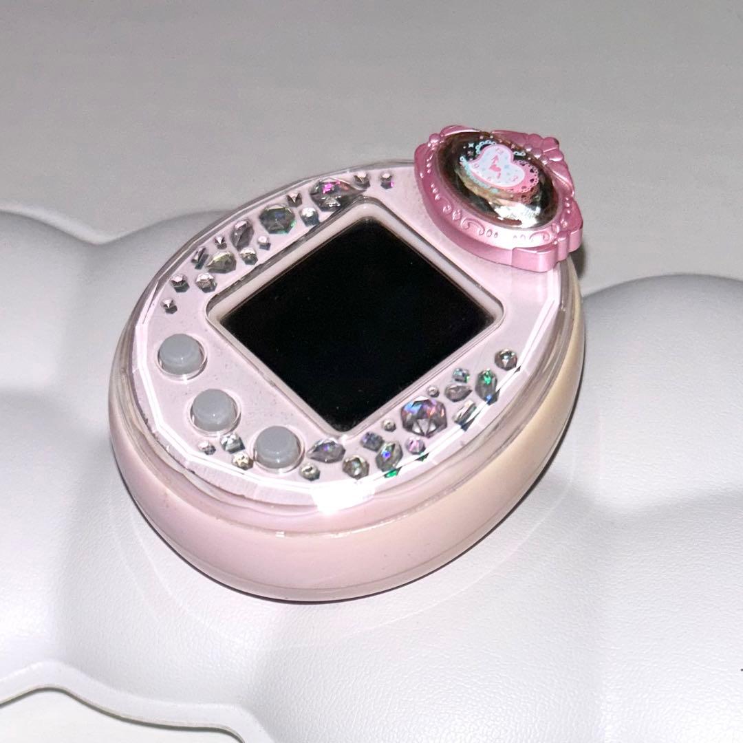 たまごっちピース ピンク たまデコピアス ベイビーチェンジ - メルカリ