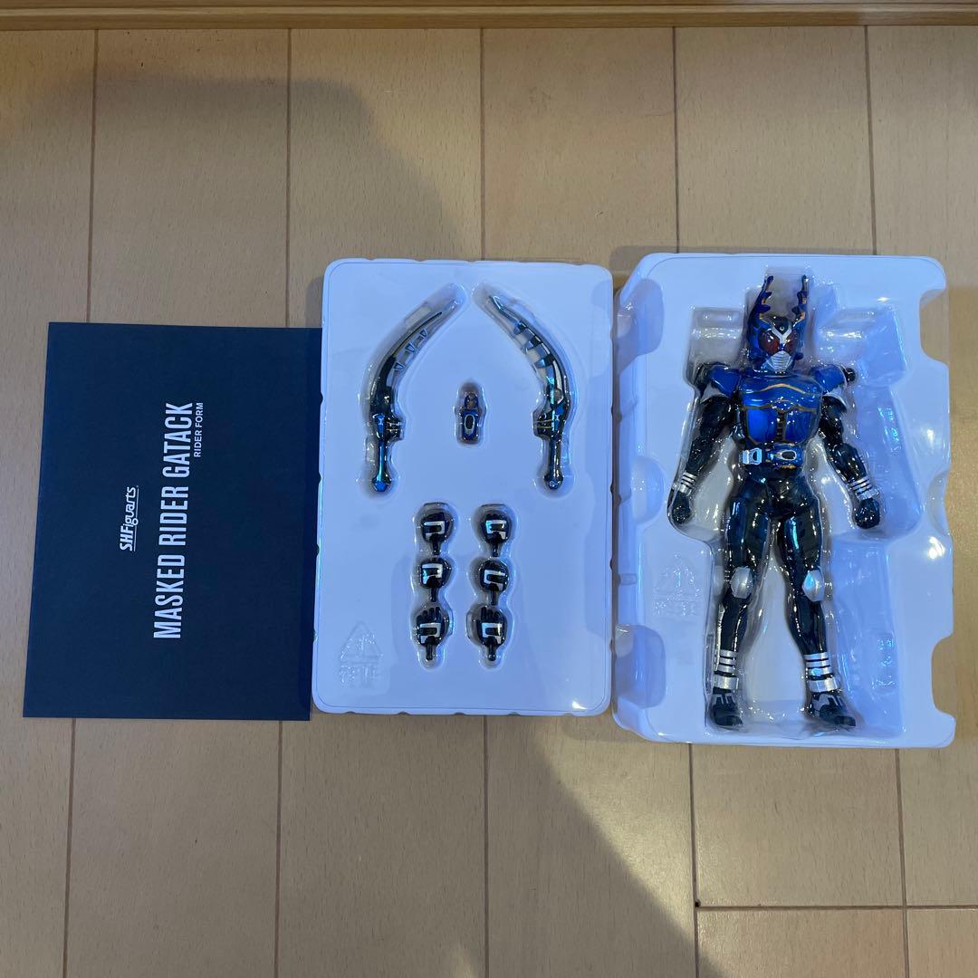 訳あり　S.H.Figuarts 仮面ライダーガタック　ライダーフォーム