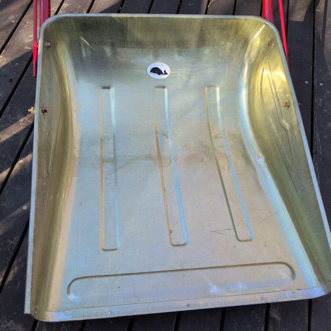 スノーダンプ アルミ製 大サイズ くじら印 - メルカリ