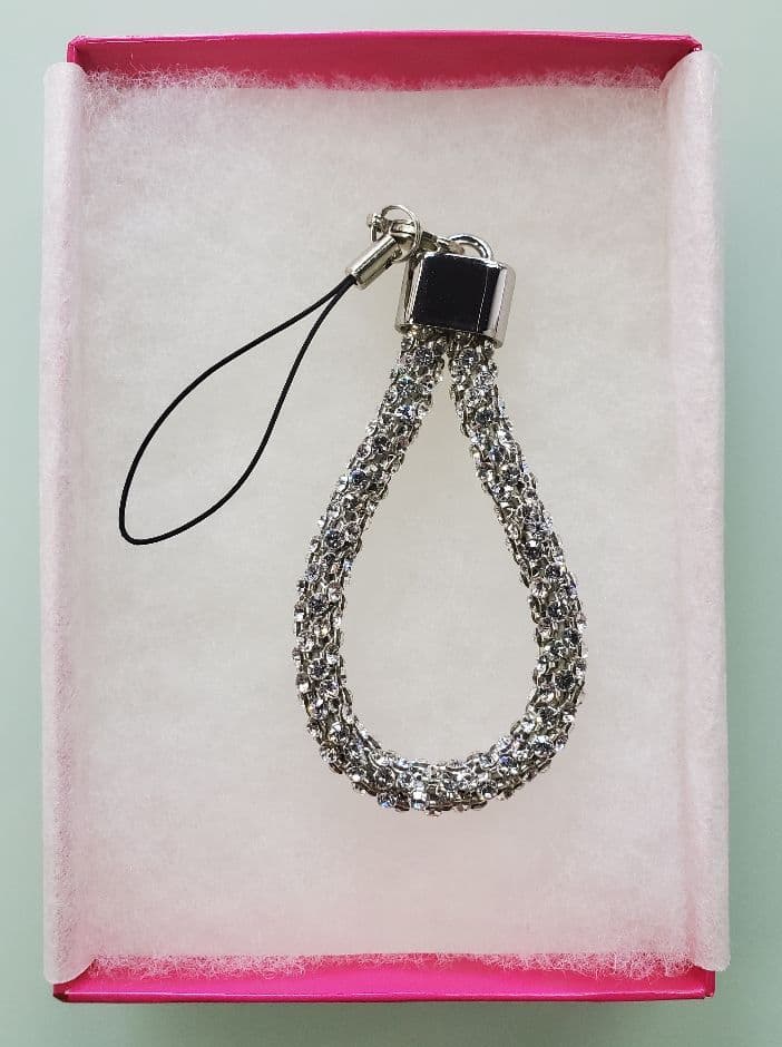 nezca/9mm セレブ愛用 スワロフスキーストラップ　クリスタル 特注サイズ NEZCAスワロフスキー ネックレス＆ LUVブレスレット 9mm