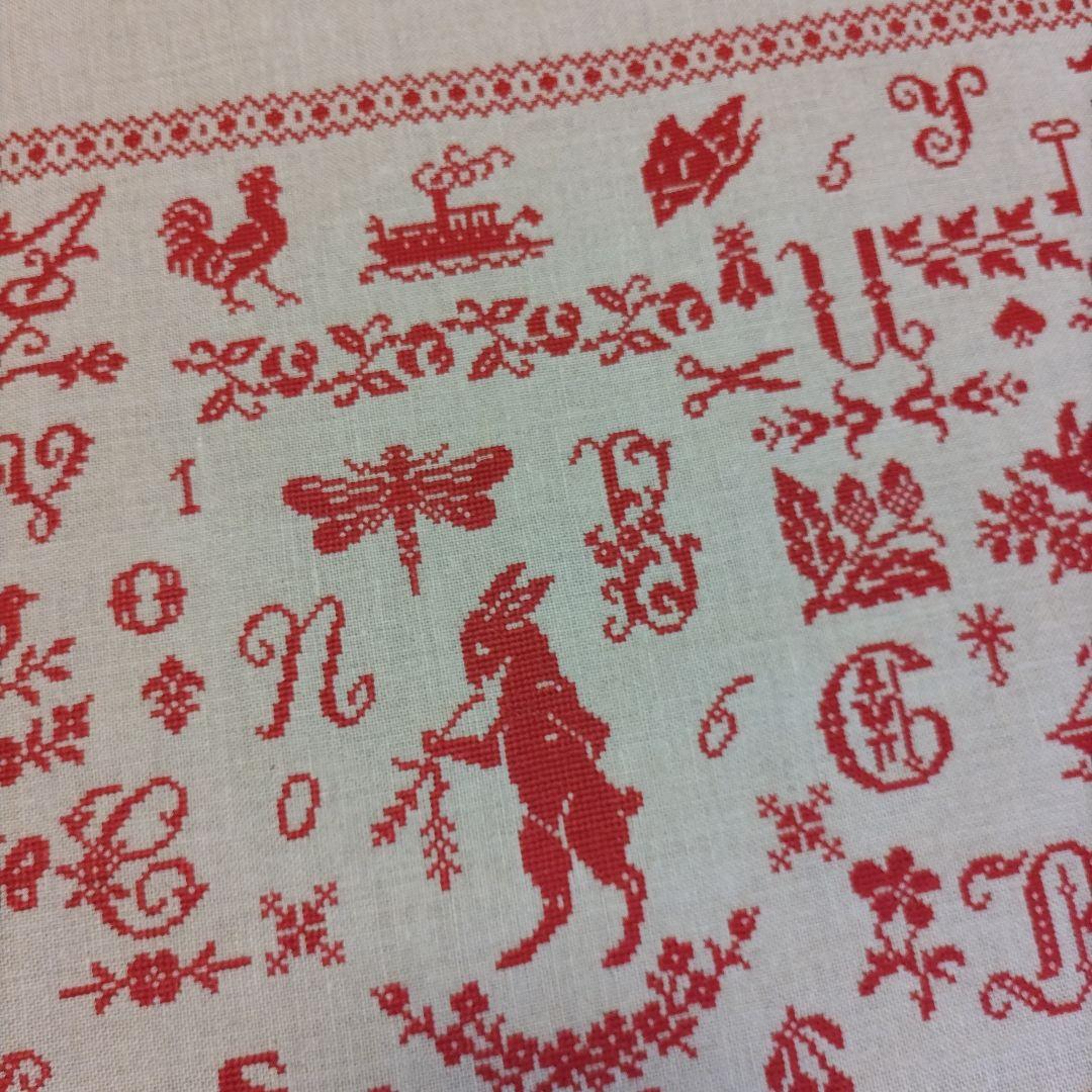 クロスステッチ完成品《フランス アンティークモチーフ》