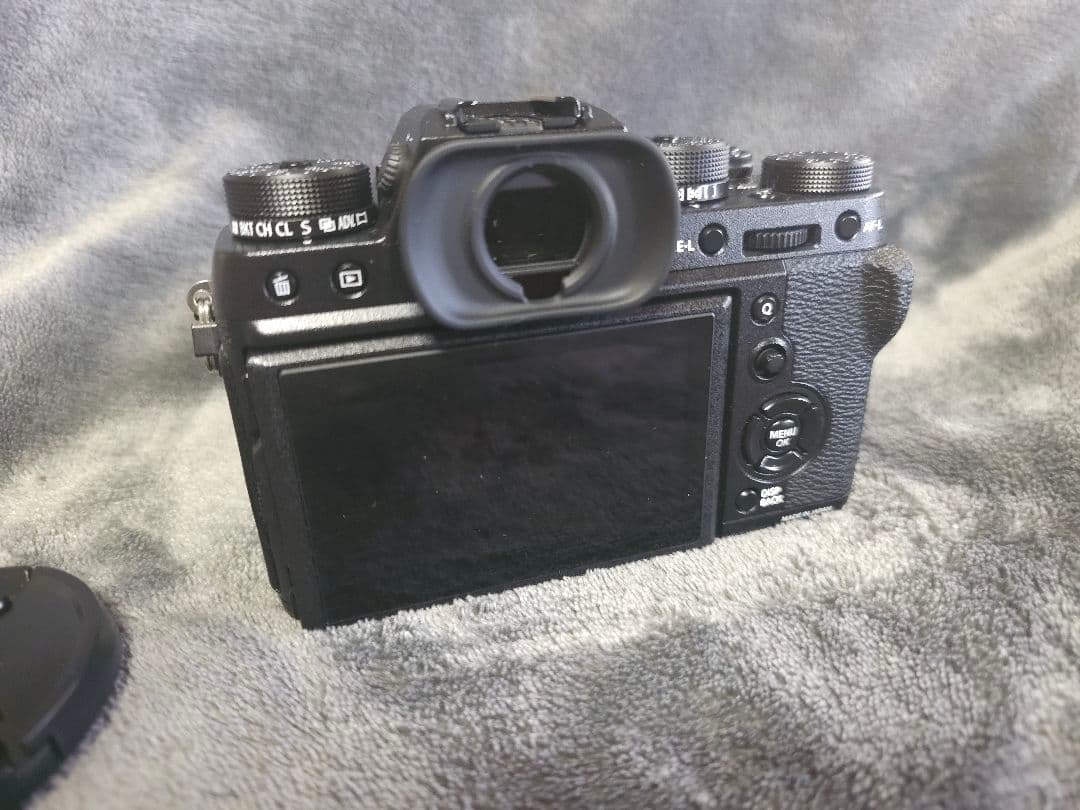 Fujifilm X-T2ボディ+XF18-55f2.8-4 訳あり