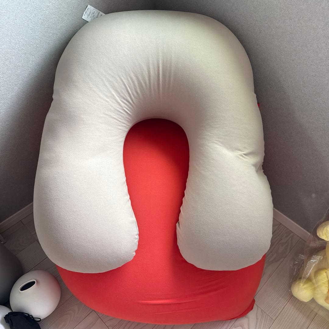 U字型ビーズクッション オレンジとクリーム色 超極小ビーズ ビーズクッション U字サポート omochi U 90×70×25cm