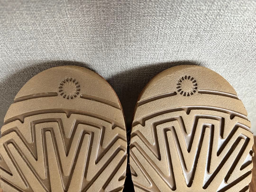 UGG Ciele AUSTRALIA アグハラコファームートン24cm - メルカリ