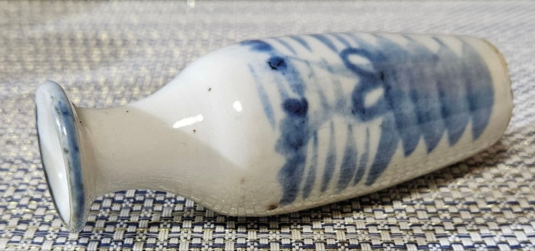 中国古美術 中国古陶磁器 清朝清代 青華 染付 水辺に鳥