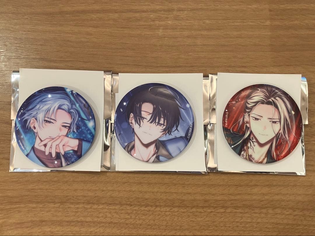 18TRIP エイトリ vol.8 缶バッジ 叢雲添 鹿礼光 神名雪風 BD - メルカリ