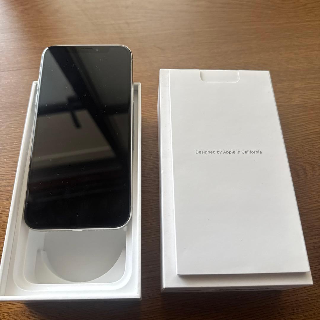 Apple iPhone X 256GB シルバー - メルカリ