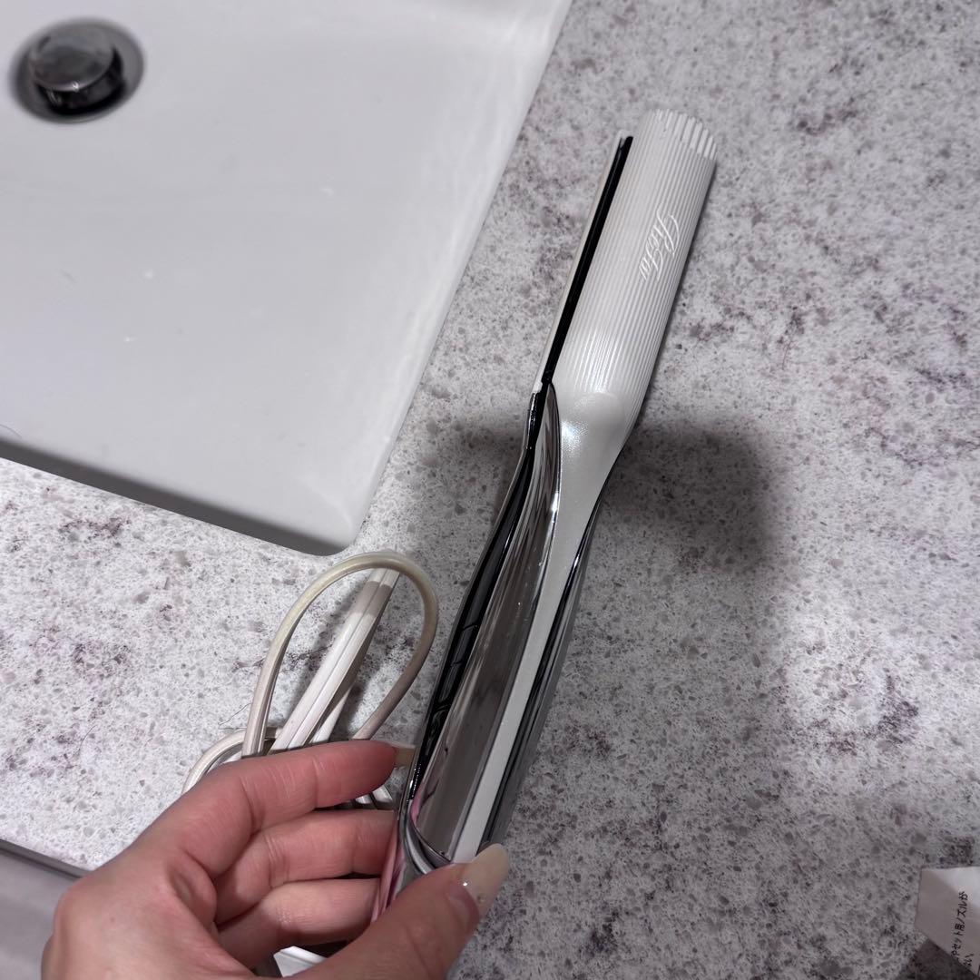 Refa リファ ストレートアイロン ホワイト リファストレートアイロン プロ- ReFa STRAIGHT IRON PRO | 商品情報