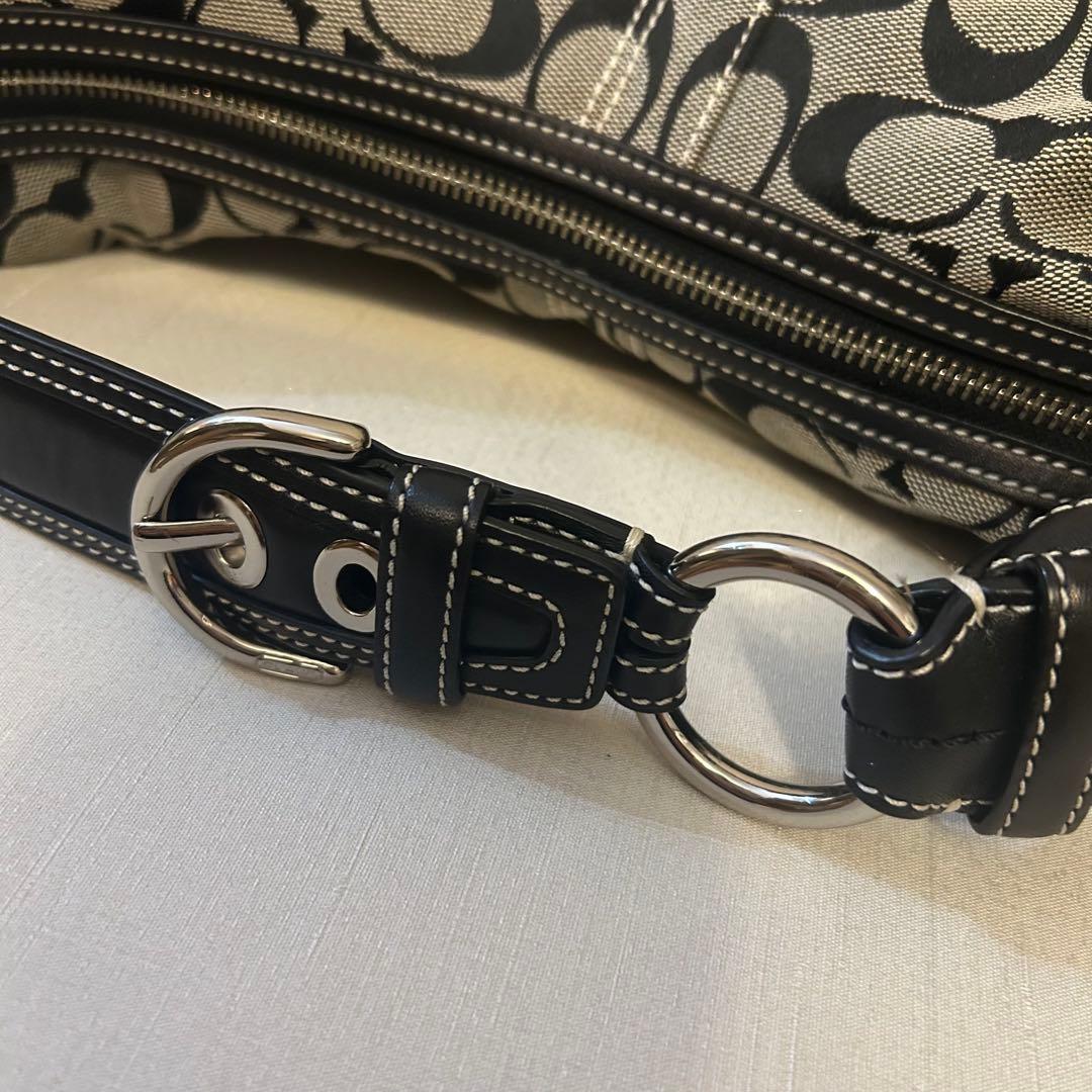 《美品》COACHコーチ☆ホーボー ワンショルダーバッグ ポーチ ハーフムーン