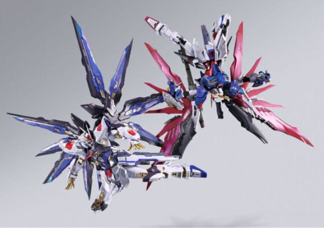 デスティニーガンダム（フルパッケージ）+ストライクフリーダムガンダム　2体セット Amazon.co.jp: 2体セット METAL BUILD デスティニーガンダム