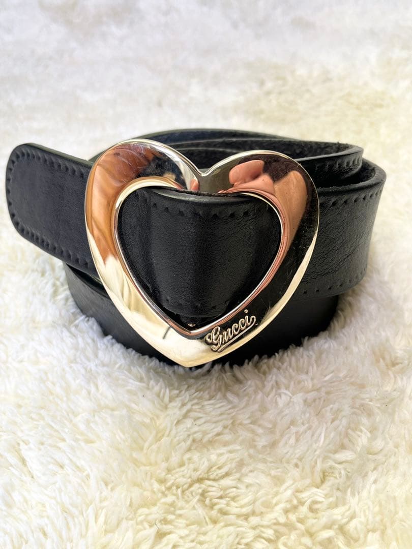グッチ GUCCI ベルト レザー ハート ロゴ ゴールド 90 36黒ブラック 中古・古着通販】GUCCI (グッチ) ハートクレストレザーベルト ブラック