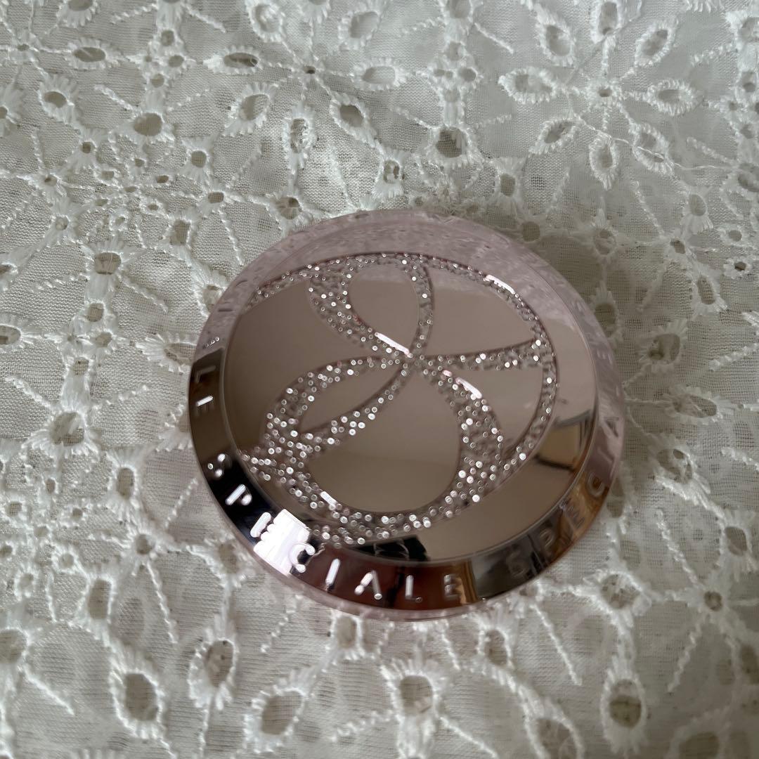 《新品未使用》スペチアーレパウダーセラムハイライト＆シャドウ