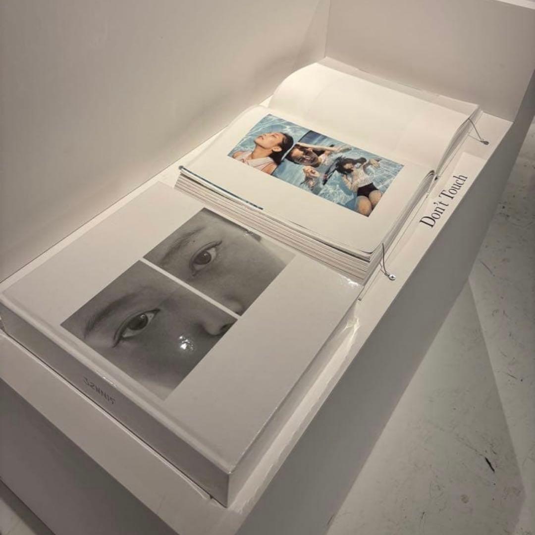 新品未開封】JENNIE J2NNI5フォトブック シリアルナンバー しおり付