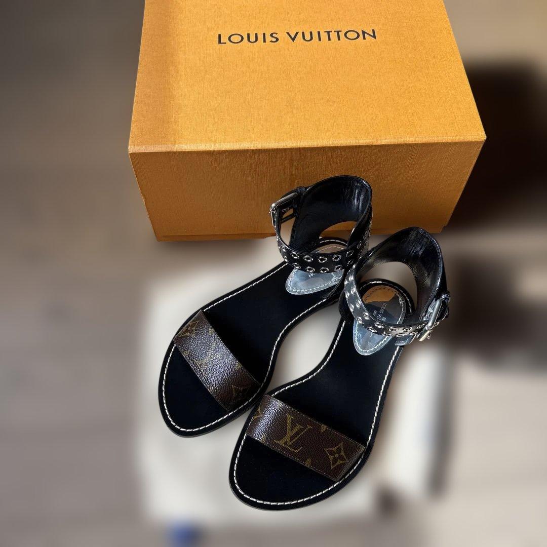 LOUIS VUITTON スタッズ付きサンダル - メルカリ