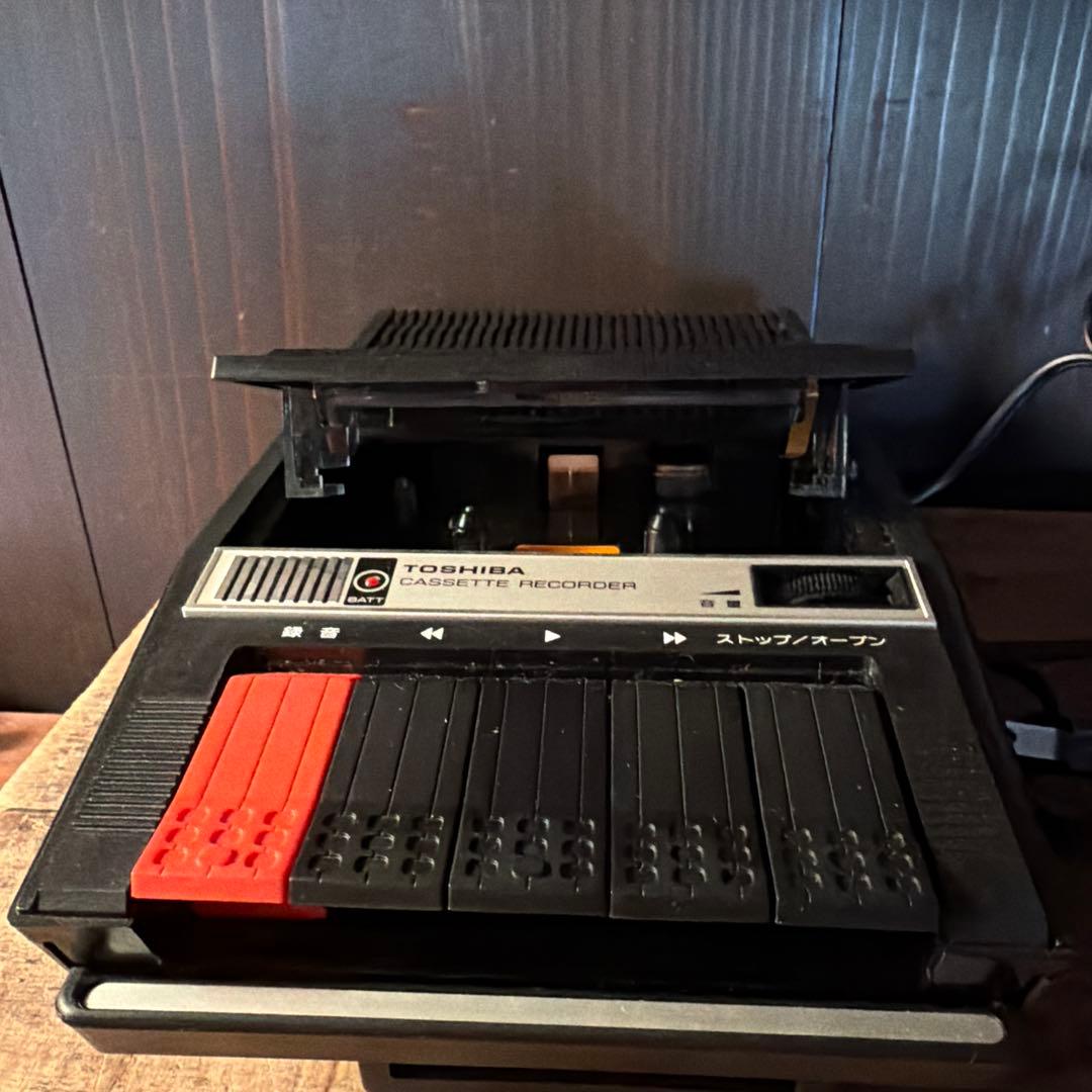 TOSHIBA KT-205C 昭和レトロ カセットレコーダー - メルカリ
