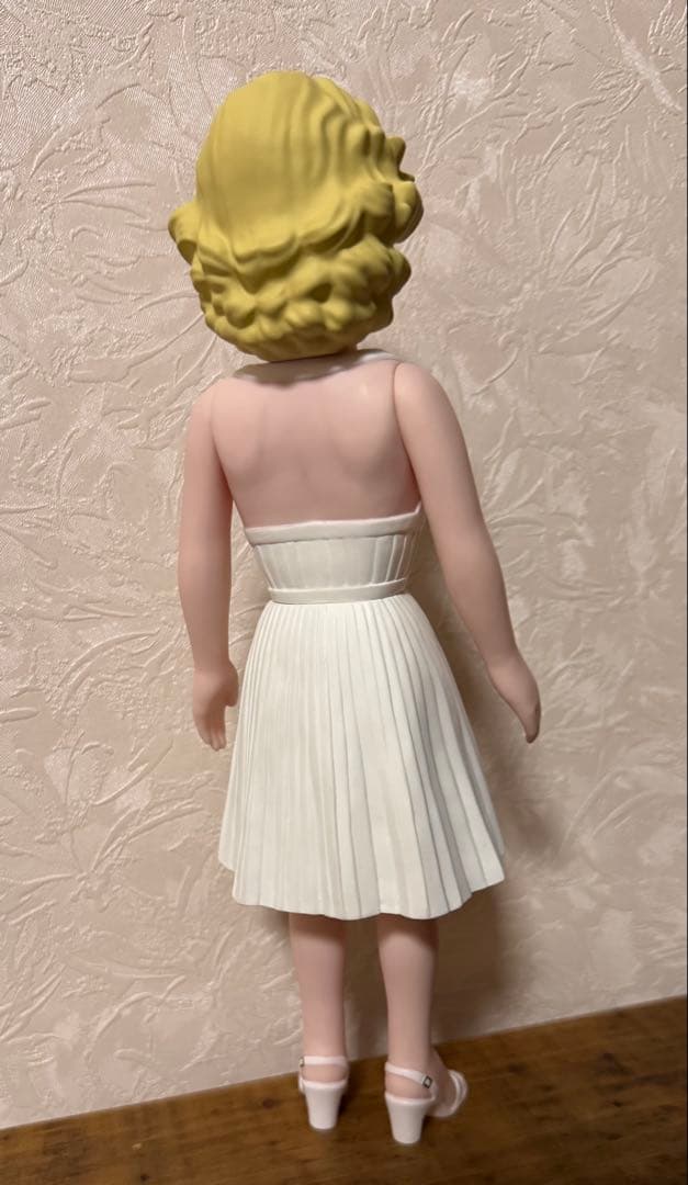 メディコムトイ マリリン・モンロー VCD ソフビ