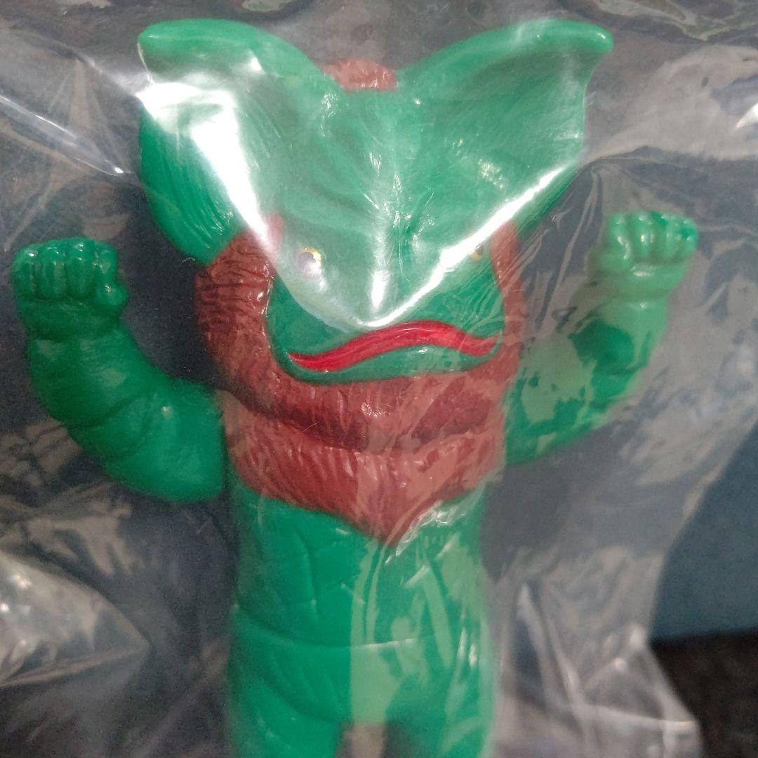 ソフビ サンガッツ本舗 円谷怪獣総進撃 イカルス星人 - メルカリ