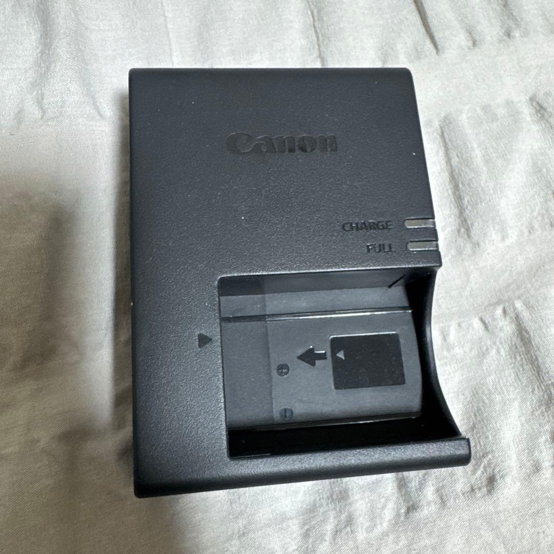 Canon EOS Kiss X10 レンズ＋単焦点24mm 無記入保証書付き