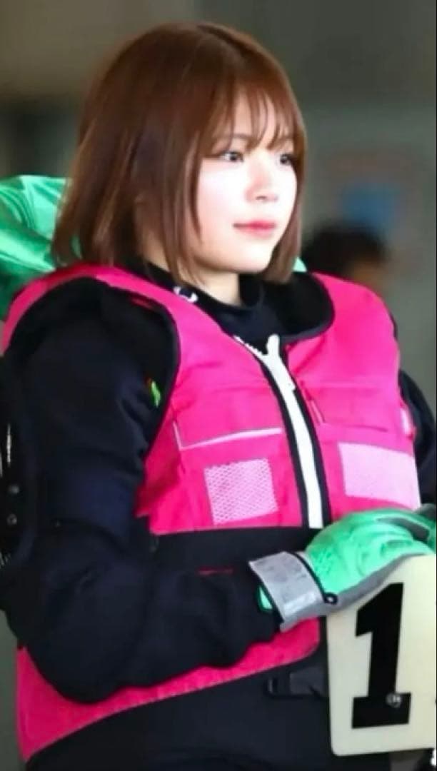 井上遥妃❣️ボートレース 競艇 直筆サイン入りプロペラ 綺麗 超美品