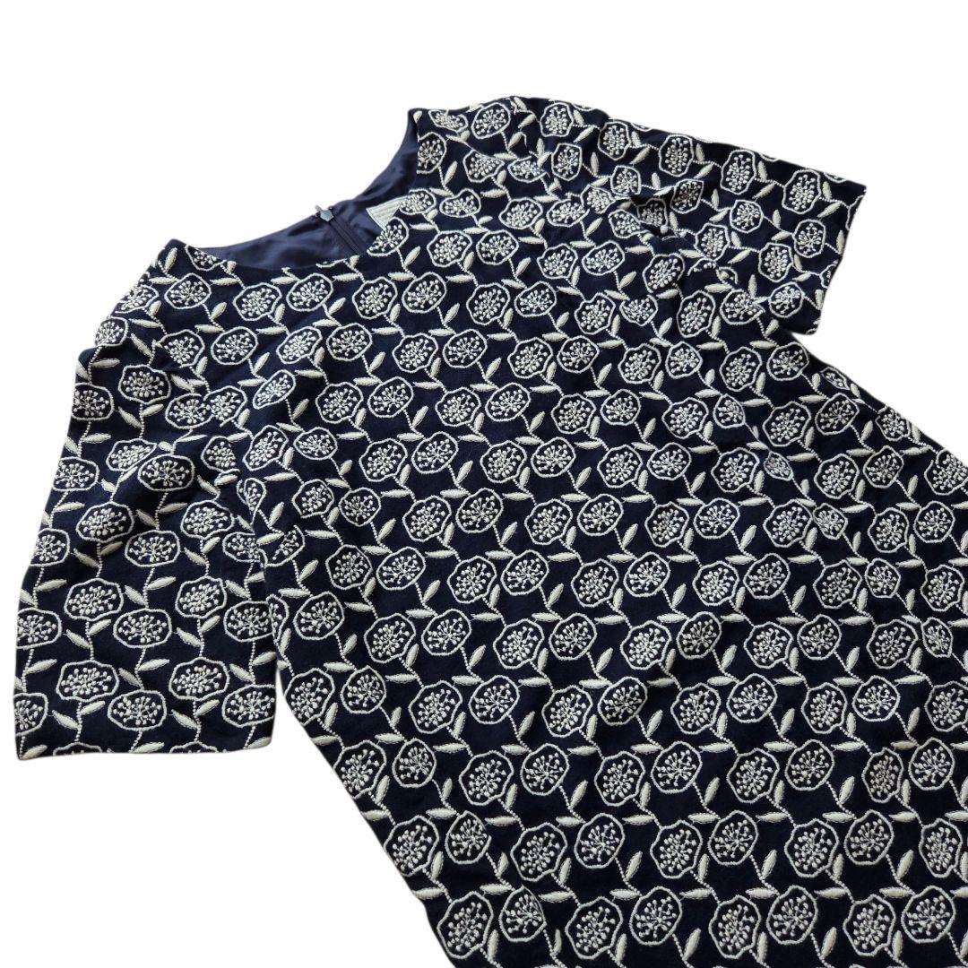 極美品✨希少✨】サリースコット 花柄刺繍ワンピース ネイビー - メルカリ