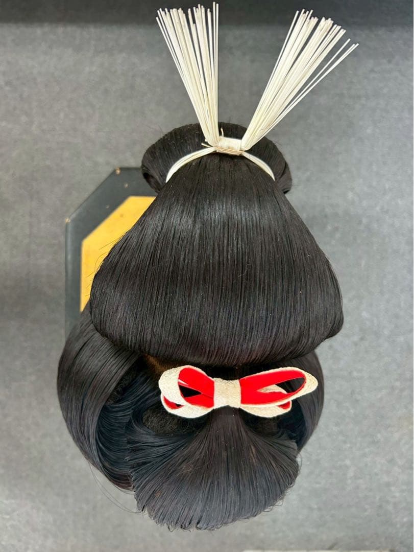 日本髪かつら 高島田 舞妓風 木製台・収納箱付 和装髪結 高級品 - メルカリ