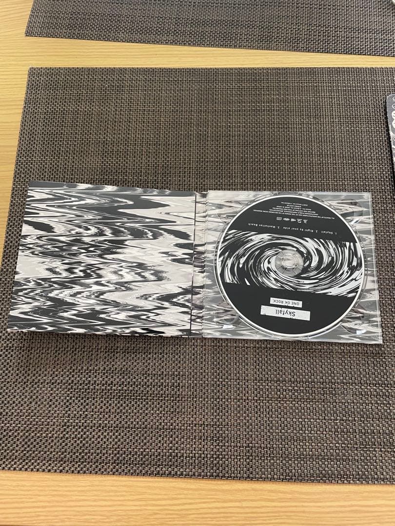 ONE OK ROCK Skyfall CD - メルカリ