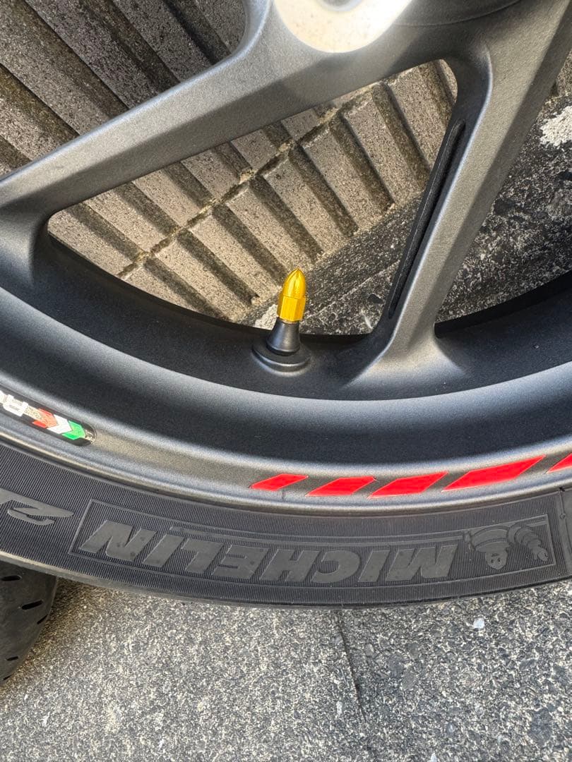 CBR250RR（2023-）純正ホイール ミシュランPower cup evo - メルカリ