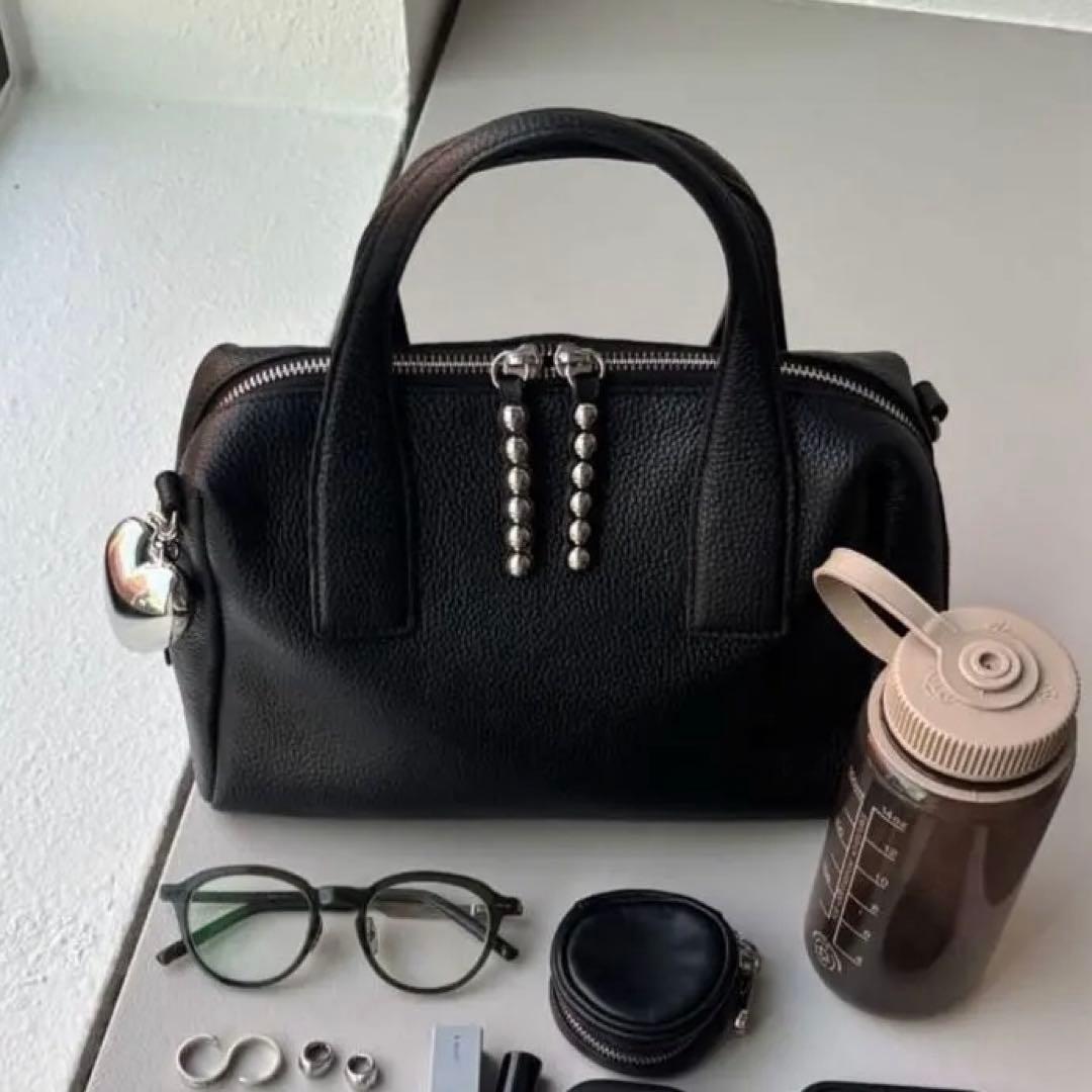 ear PAPILLONNER スタッズボストンバッグ イアハピヨネ ear PAPILLONNER（イア パピヨネ） ボストンバッグ 「本革/ショルダー