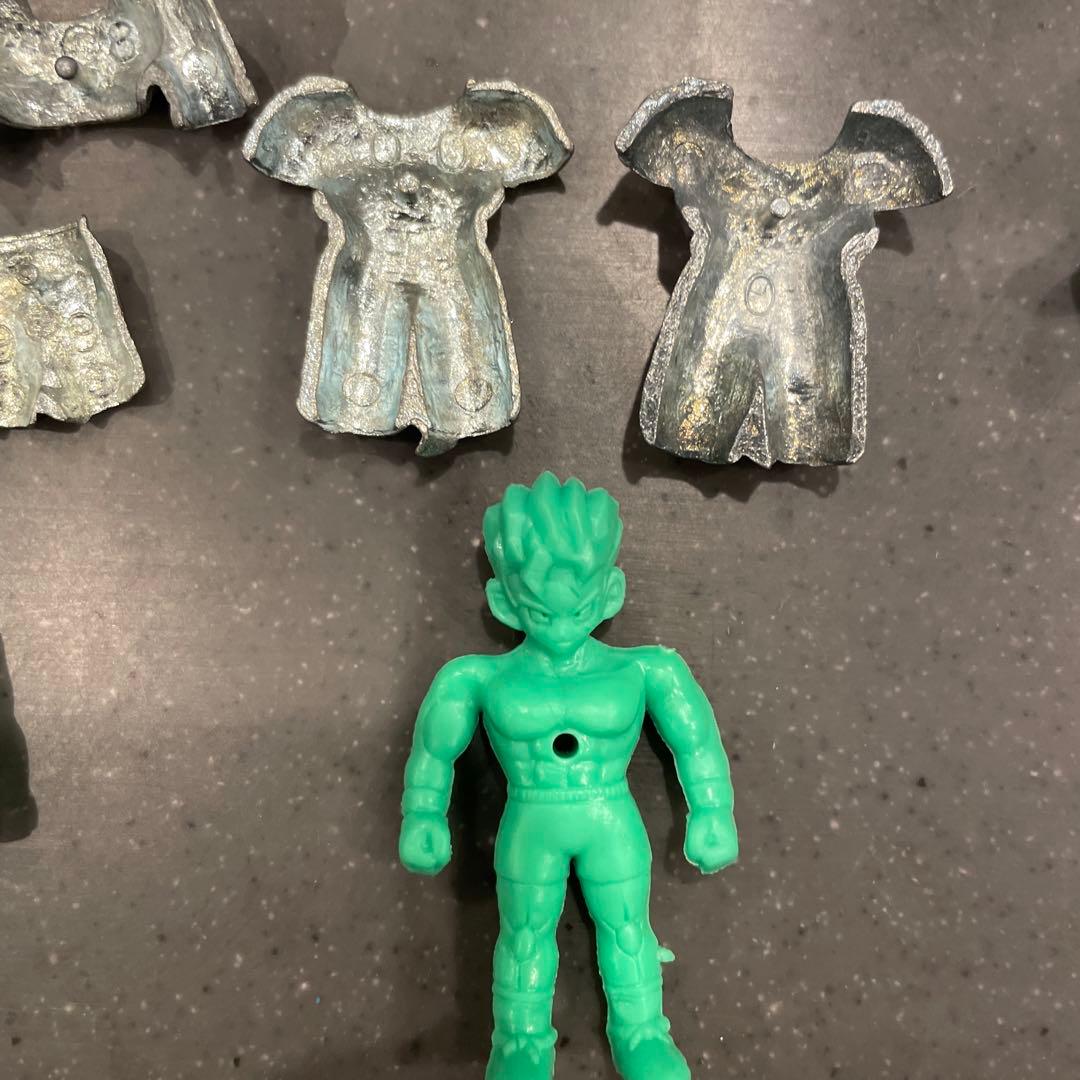 ドラゴンボール ドラ消し メタルクロスアップ 4体 緑 消しゴム 悟空 悟