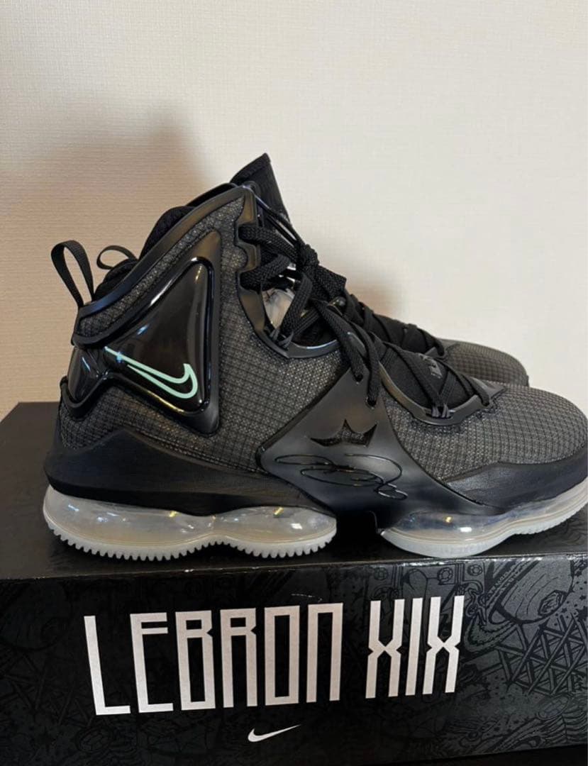 ナイキ　レブロン　19 バッシュ 新品 nba ジョーダン NIKE LEBRON 19 “Valentine's Day” 』4月22日（金）発売