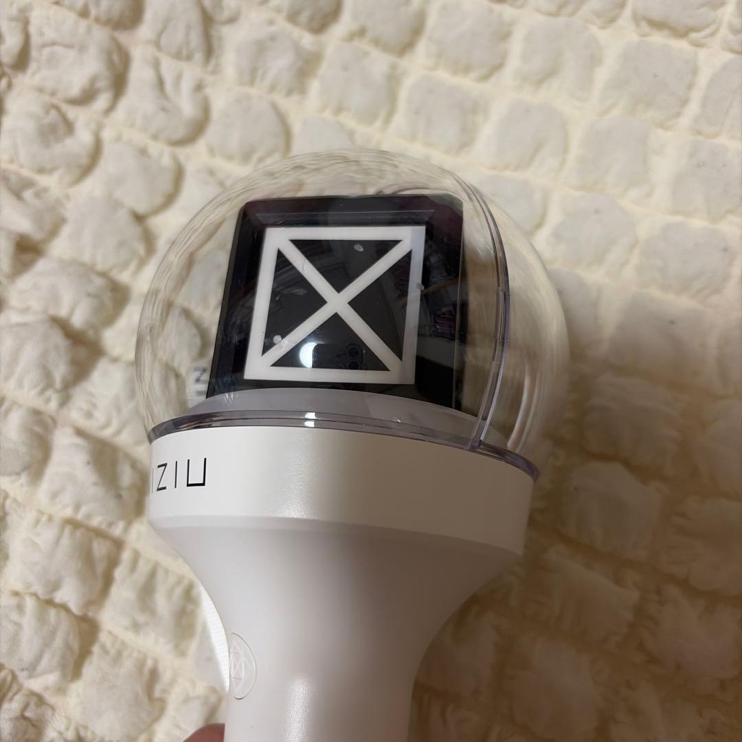 NiziU ペンライト - メルカリ