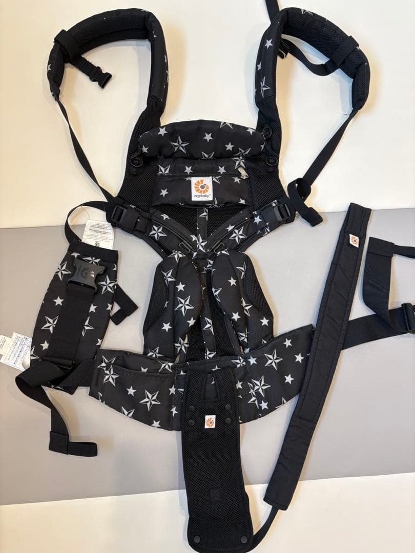 エルゴベビー 抱っこ紐 星柄 ブラック - メルカリ