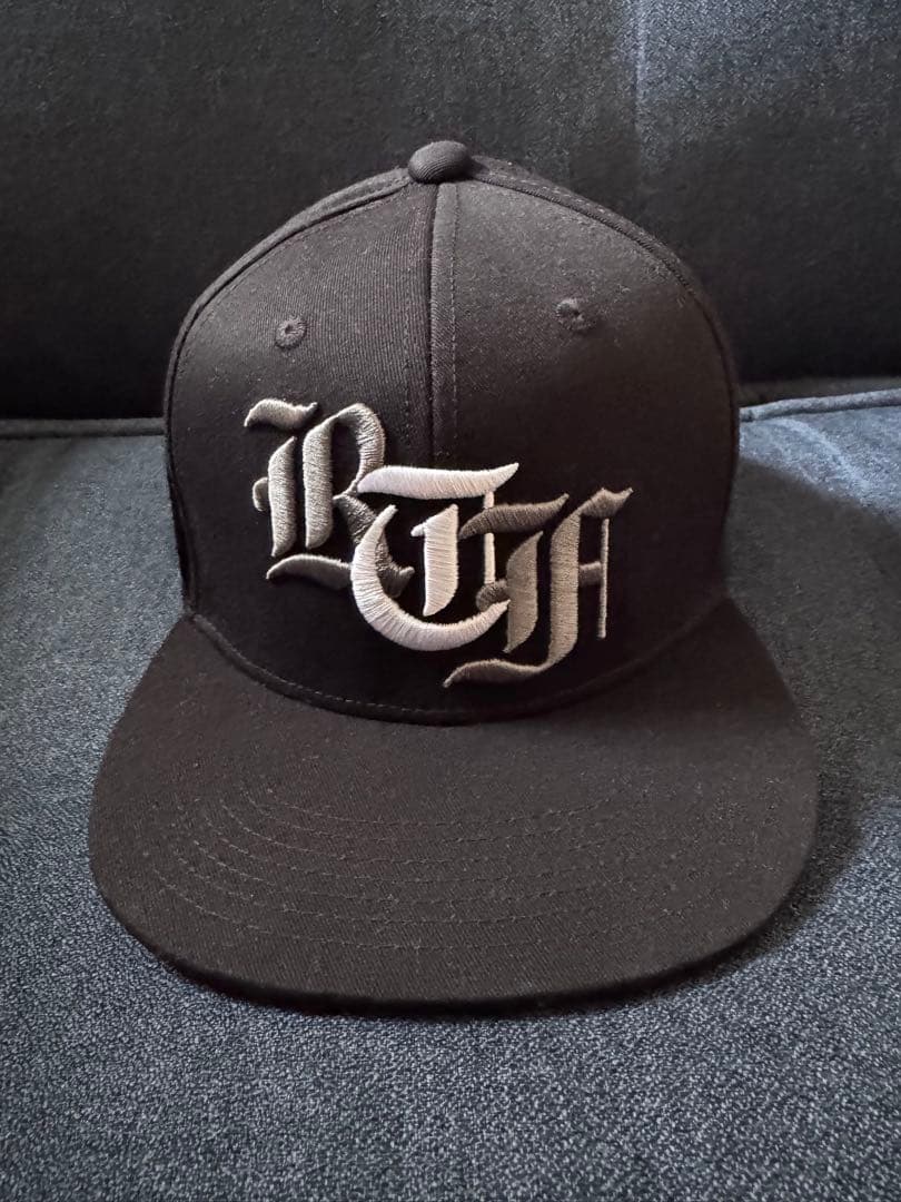 RULE THE FATE OLDTYPE CAP - メルカリ