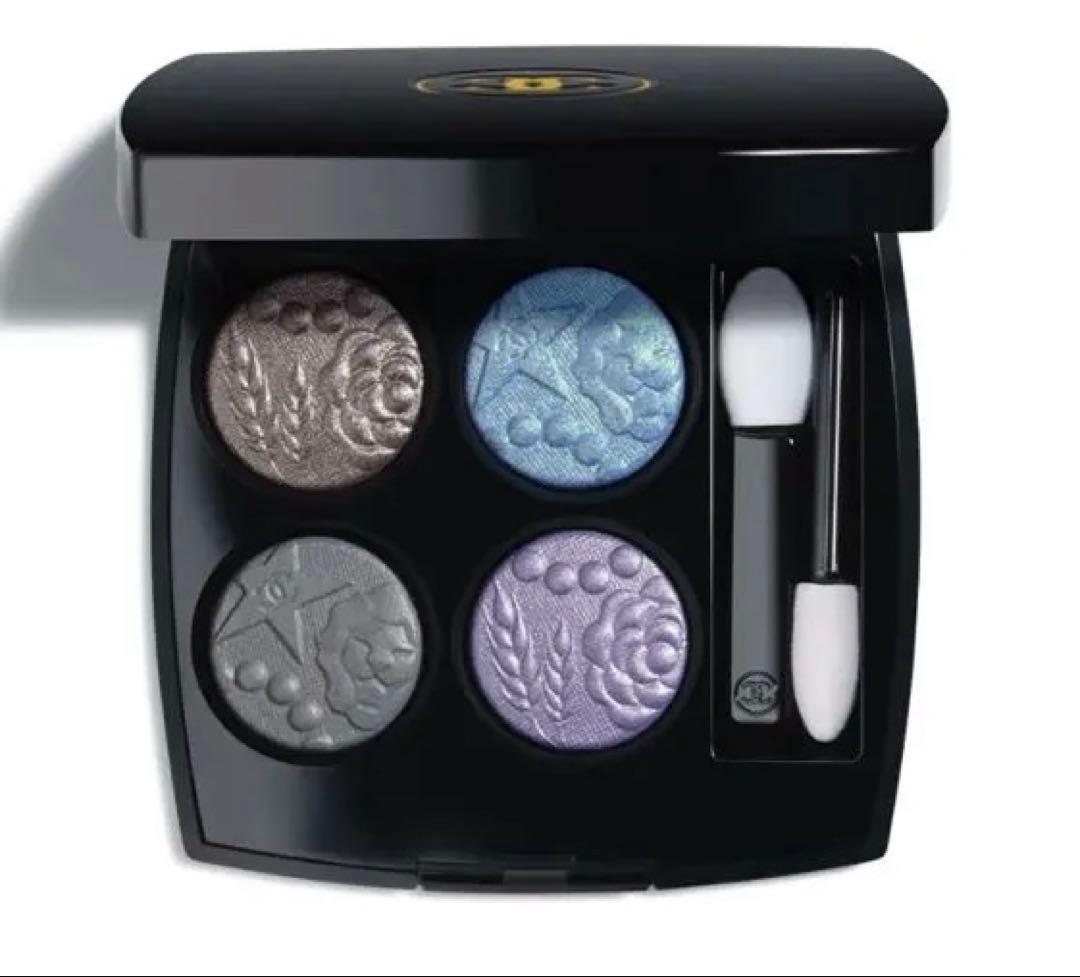 シャネル レ キャトル オンブル 397 ニュイ アストラル シャネル ホリデーコレクション】を40代がお試し！宇宙や星空を思わ