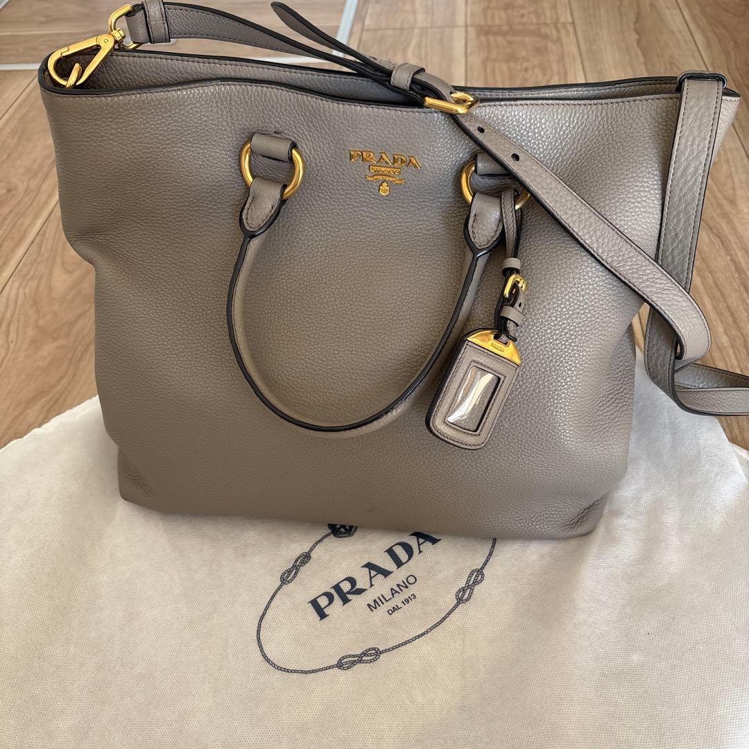 PRADA グレー レザートートバッグ SAFFIANO（PRADA） プラダ PRADA パラディグムバッグ 2way トート