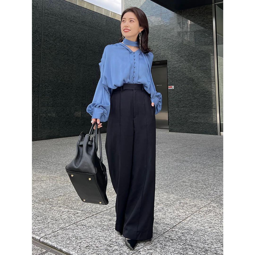 24ss アニュアンス フォルムスリーブタイブラウス ボウタイ 青 ブルー