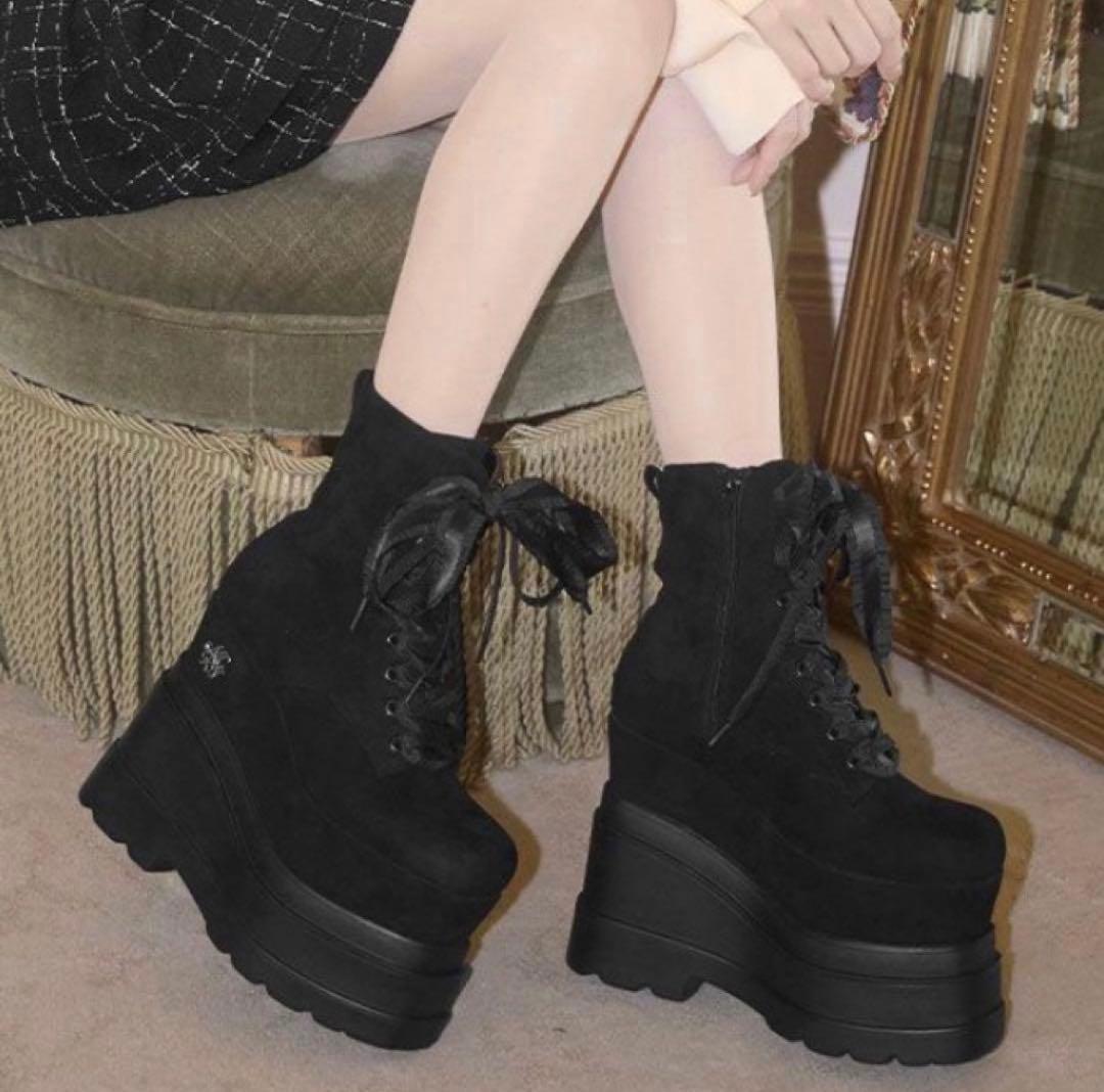 ミシェルマカロン 厚底 ブーツ ブラック - メルカリ