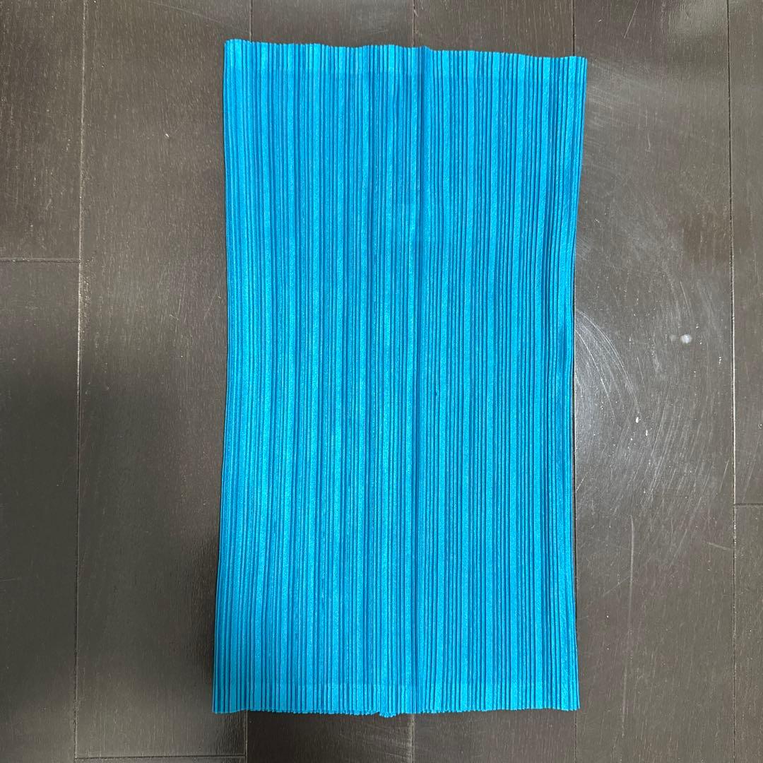 ✨【極美品】ISSEY MIYAKE PLEATS PLEASEネックウォーマー - メルカリ
