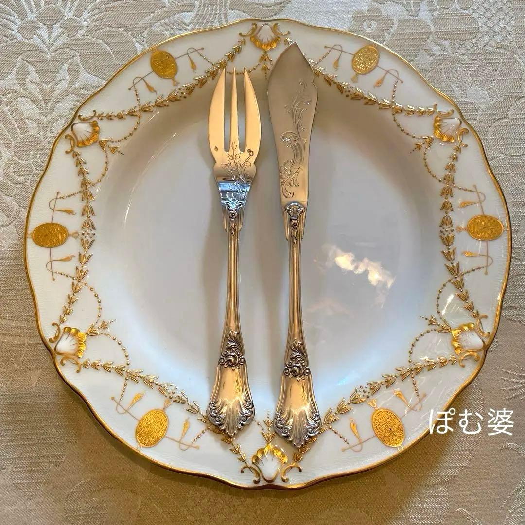 【ピュイフォルカ】 純銀 スターリング／フィッシュナイフ＆フォーク「薔薇と紋章」 フランスの高級シルバーカトラリー ピュイフォルカ(PUIFORCAT) 芸術的