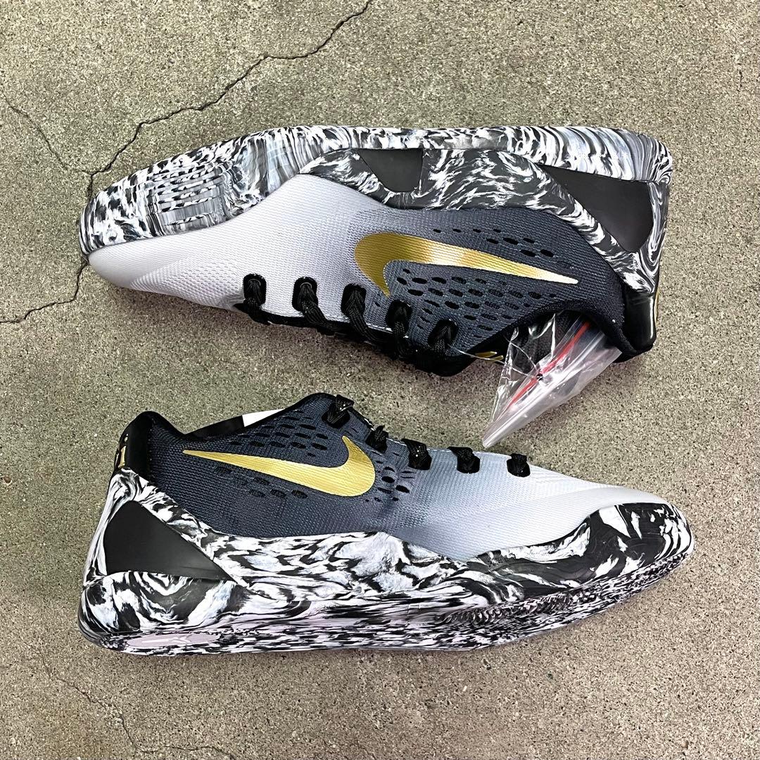 スニーカー Nike Kobe 9 EM Low Mambacita (GS) 23.5cm