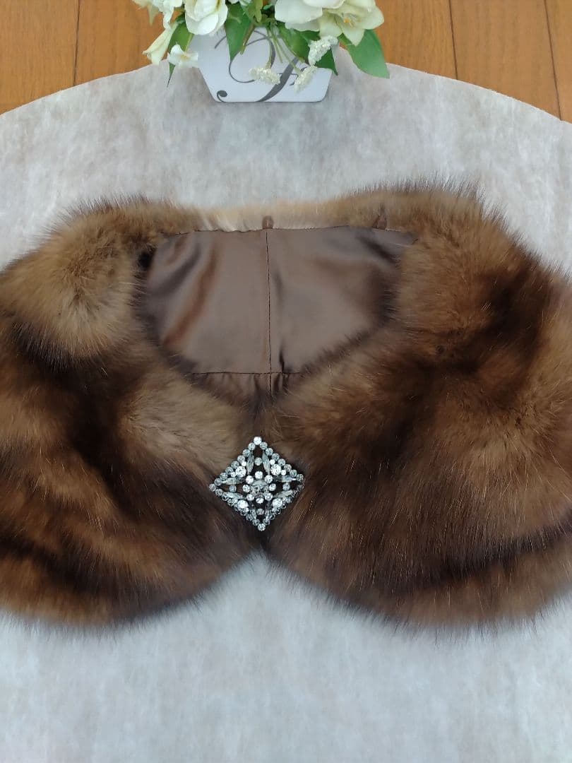 FOXEY ブローチ ひし形 キラキラ