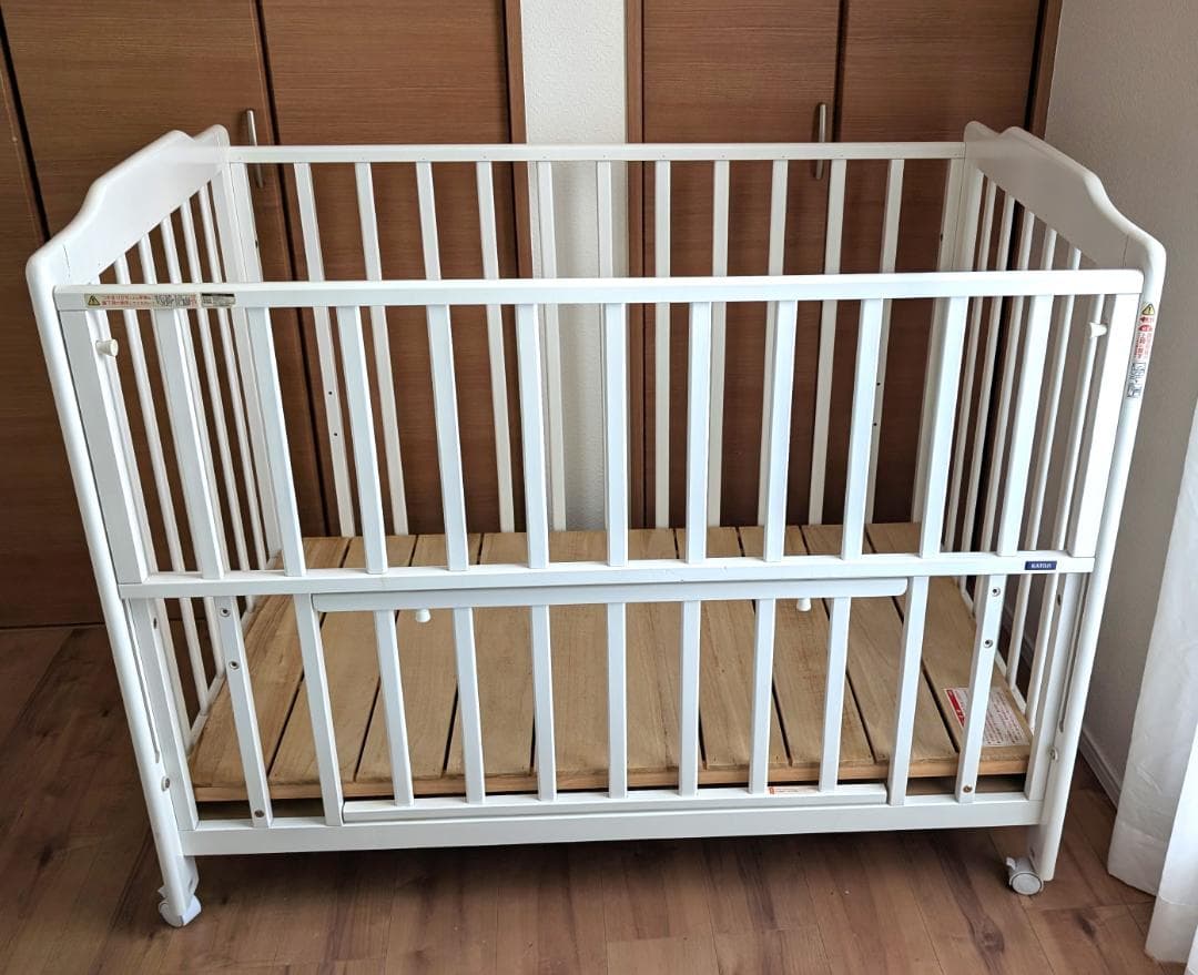 引取希望【東京都江戸川区】ベビーベッド カトージ ハイタイプ すのこ