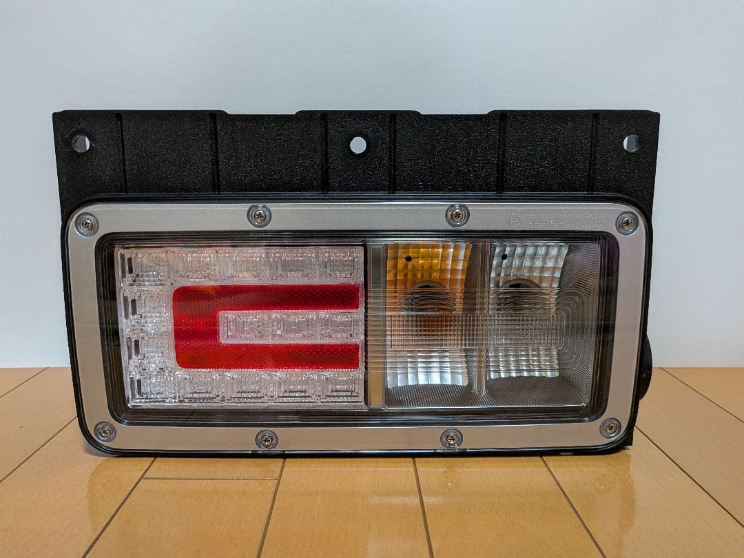 日野 大型 トラック 純正 LED テールランプ 左右 小糸製作所 koito