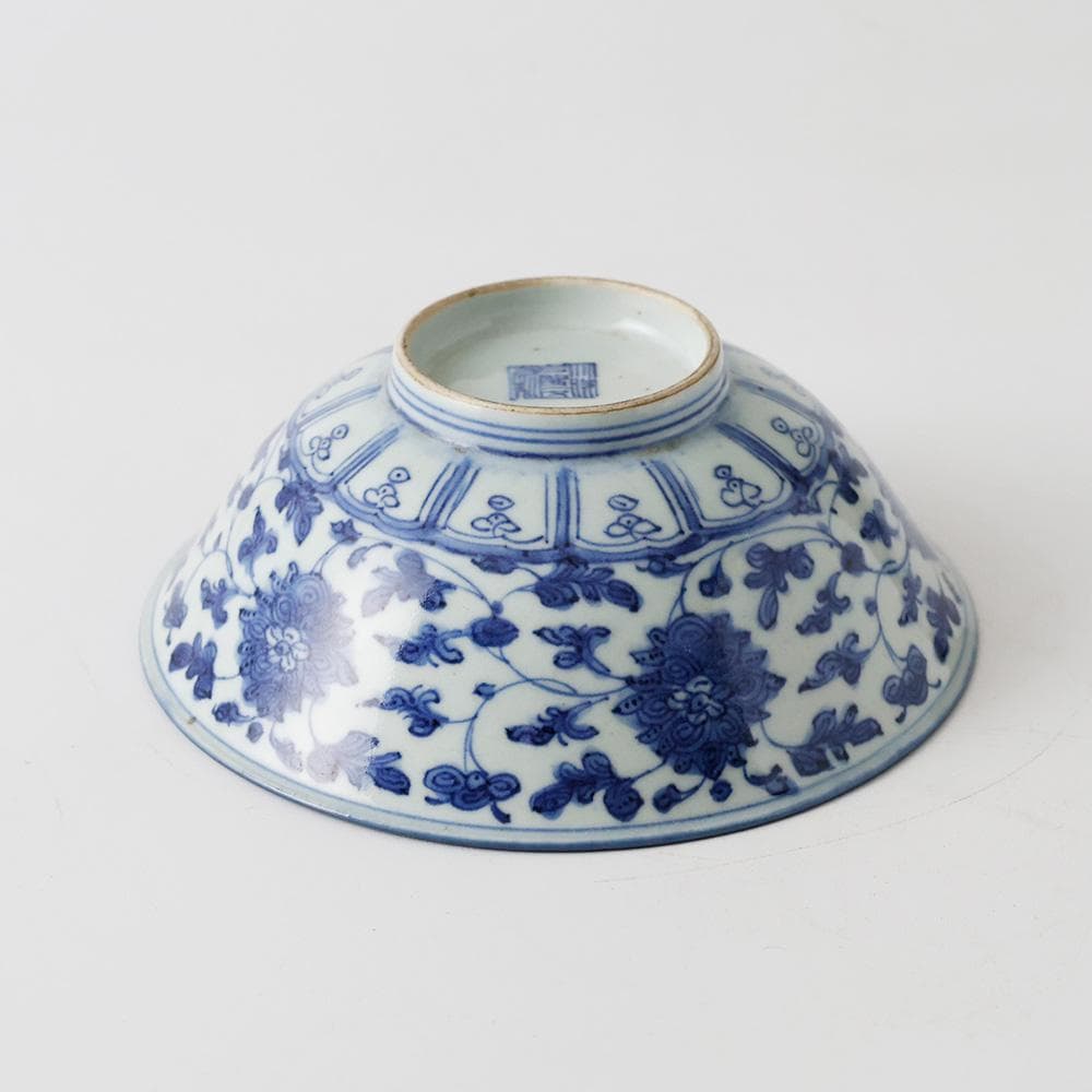 幕末〜明治時代 成化年製 染付（そめつけ）南京写 唐草文 中鉢 古