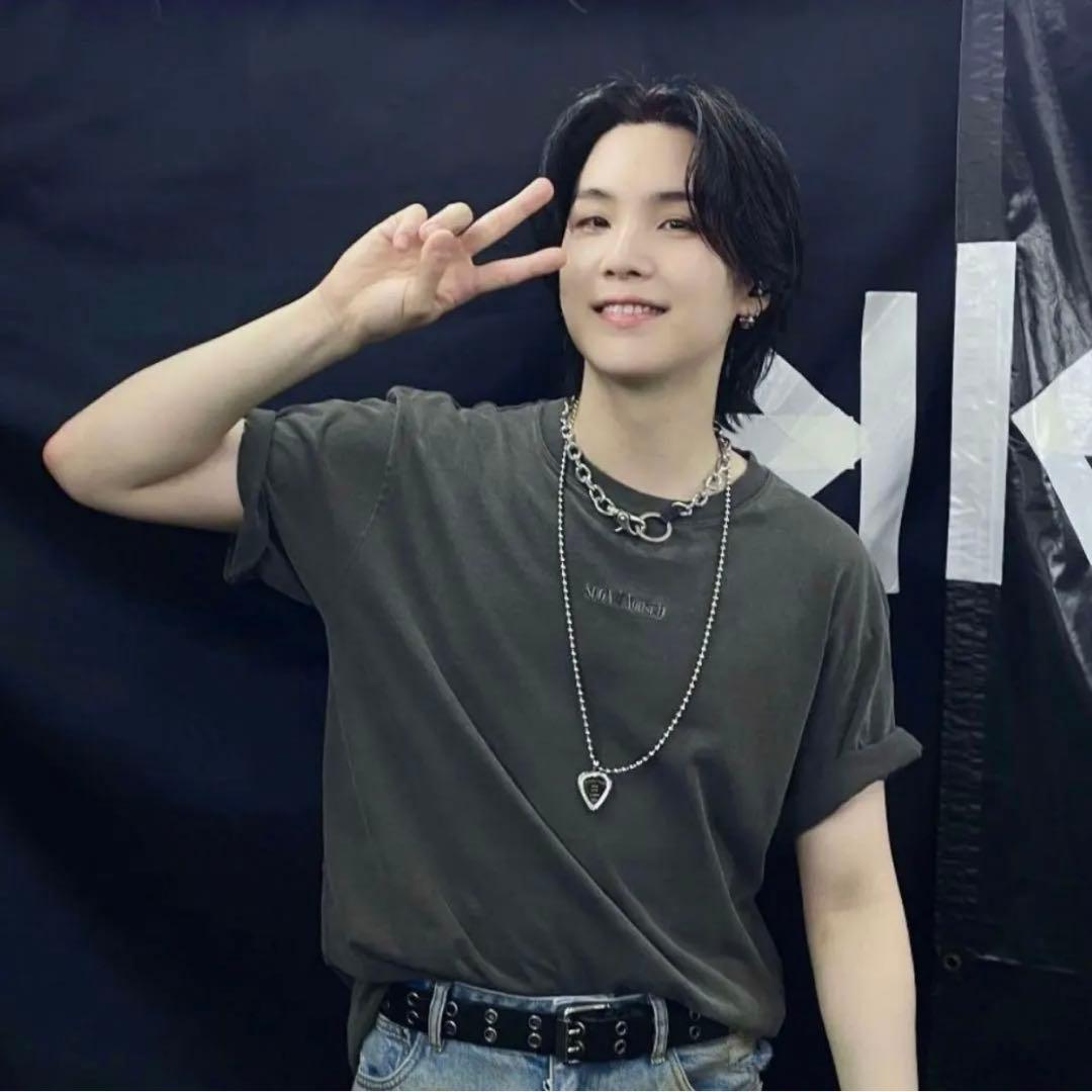 AGUST D D-DAY 日本限定 Tシャツ L BTS SUGA ユンギ - メルカリ