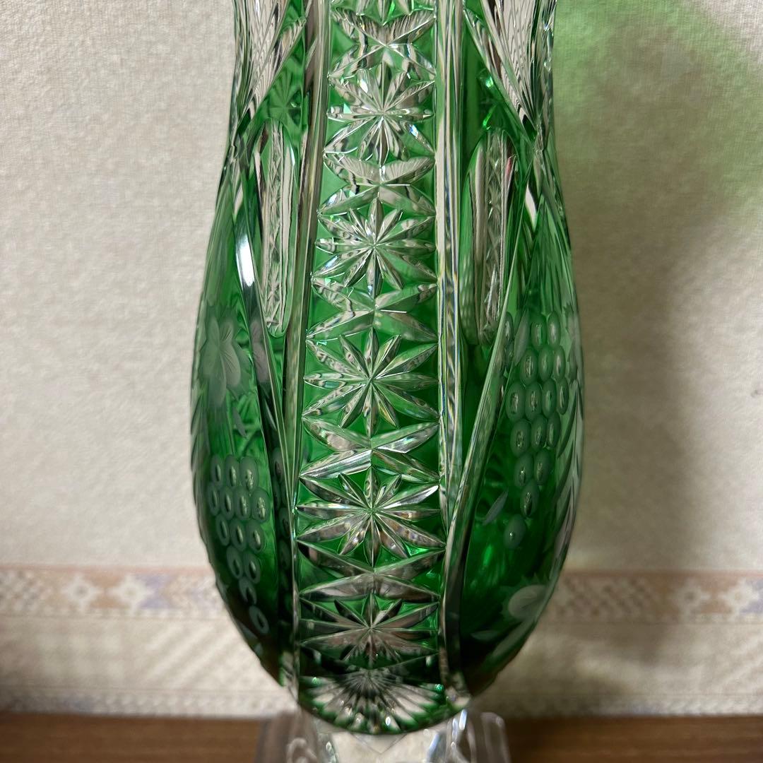 POLONIA ポロニア 緑色 クリスタルガラス フラワーベース 花瓶