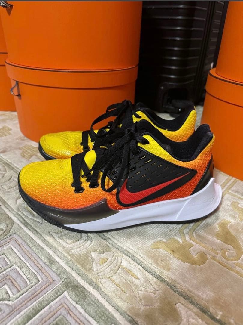 ナイキ カイリー ロー2 EP KYRIE LOW 2 カイリー・アービング 国内7月1日発売予定】ナイキ カイリー ロー 2 EP 全2色 - スニーカー