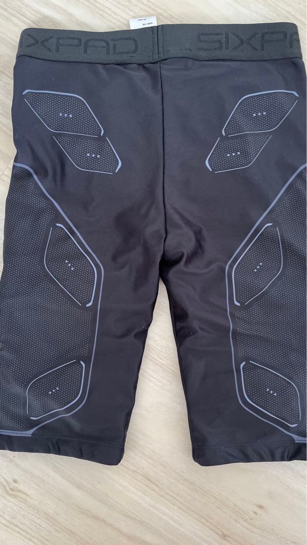 《正規品》シックスパッド　パワースーツ　レディースM　上下セット