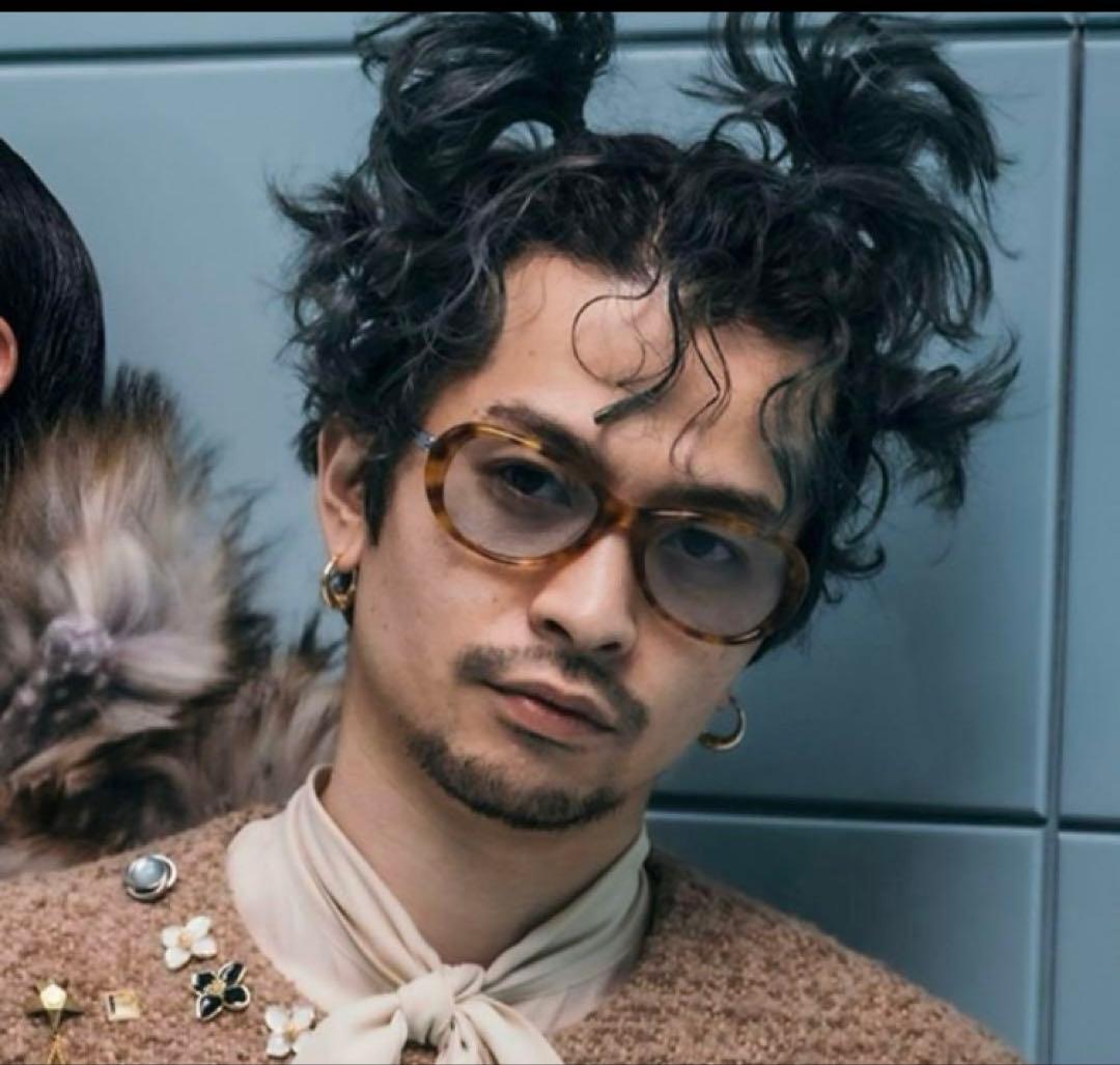 ムーンピアス 両耳 常田大希 King Gnu 着用風 - メルカリ