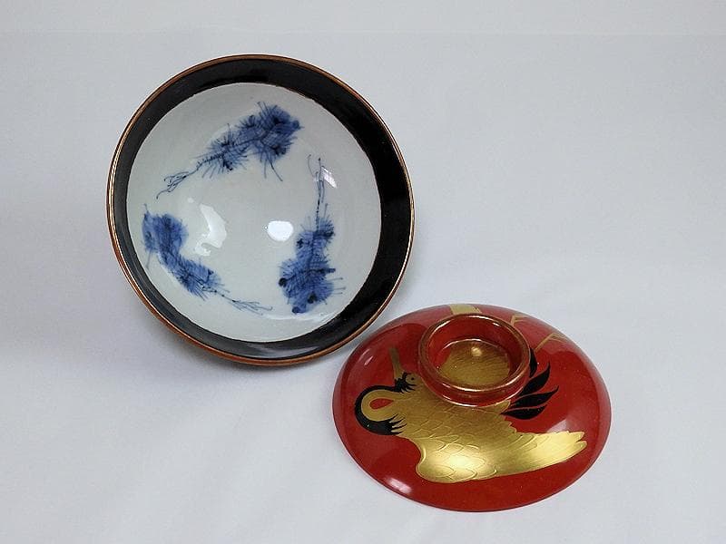 磁器 京焼 古伊万里 金襴手 若松に飛鶴の図 蓋茶碗 E124AS-CFx - メルカリ